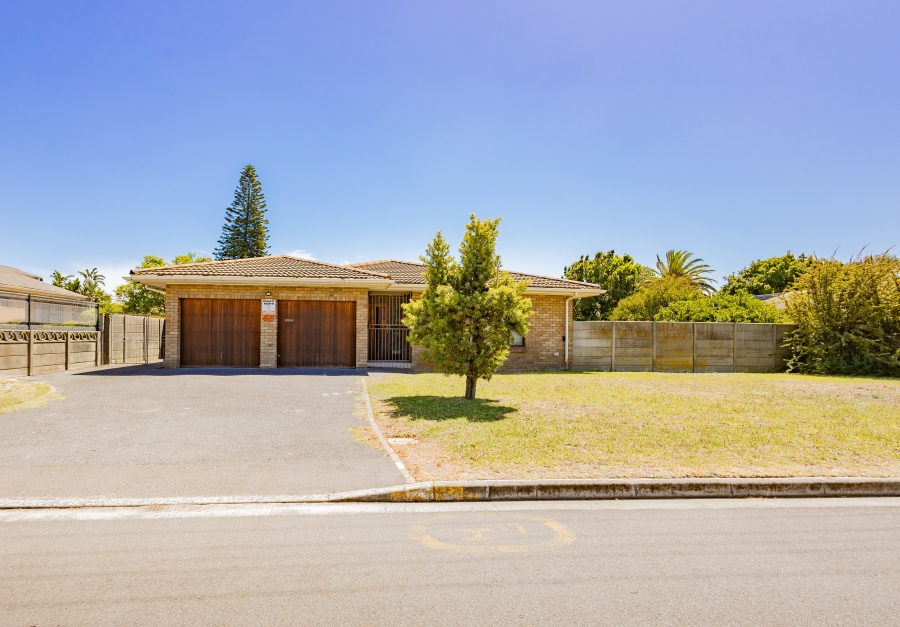 3 Bedroom Property for Sale in Soneike Western Cape